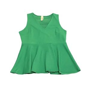 Women’s Green 2Hearts V-Neck Top | Size: Large